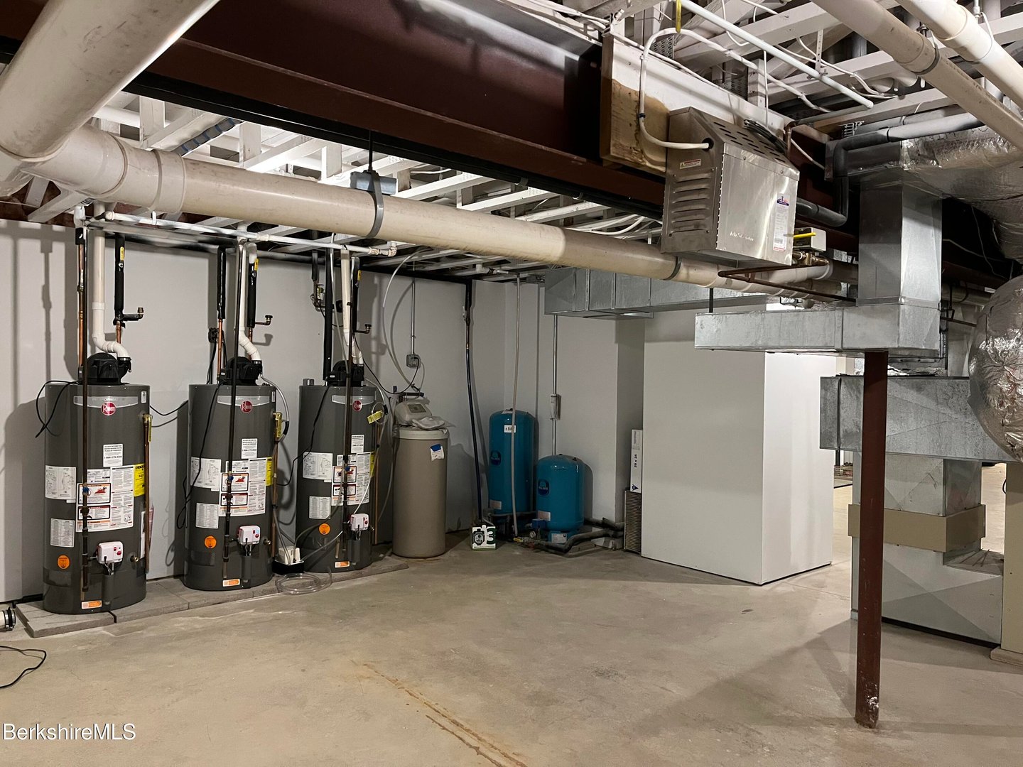 7 Poirot Rd Photo 54