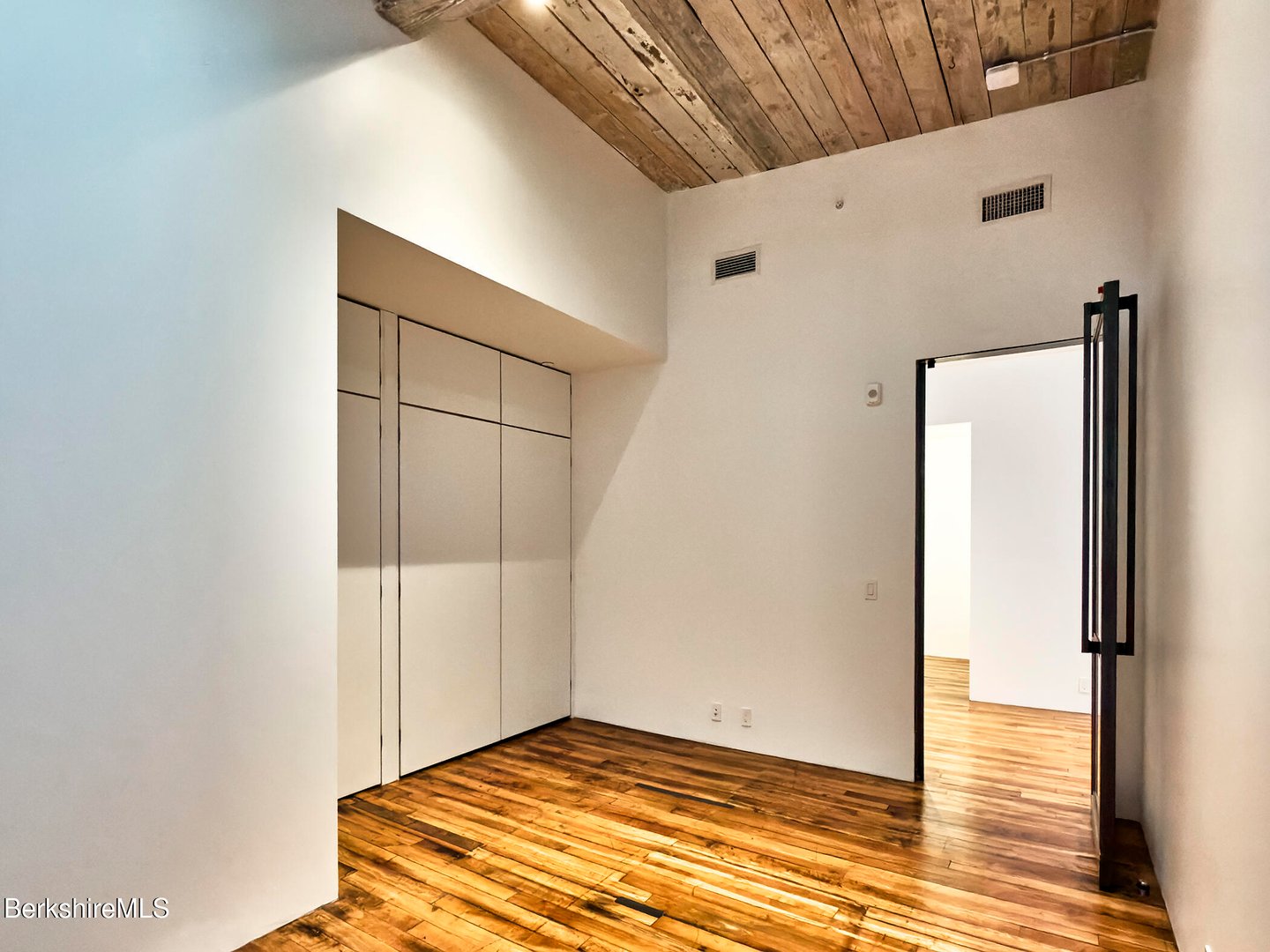 520 State Rd  #309 Photo 10