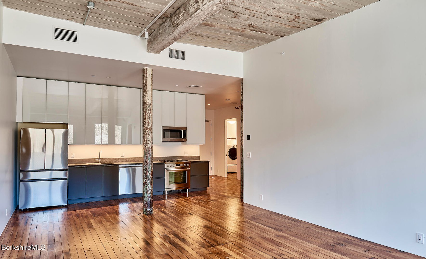 520 State Rd  #309 Photo 13