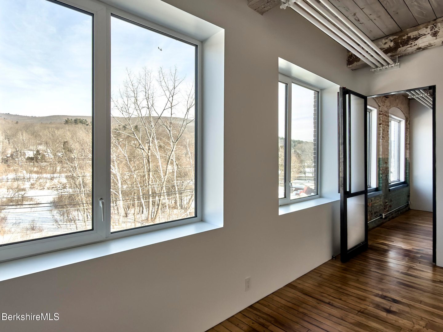 520 State Rd  #309 Photo 16