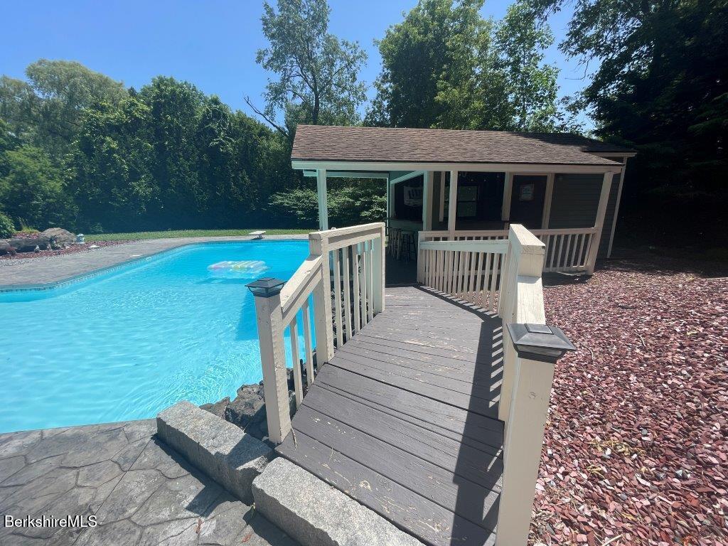 40 Willow Cove Rd Photo 45