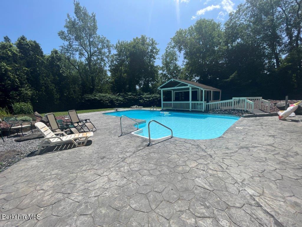 40 Willow Cove Rd Photo 42