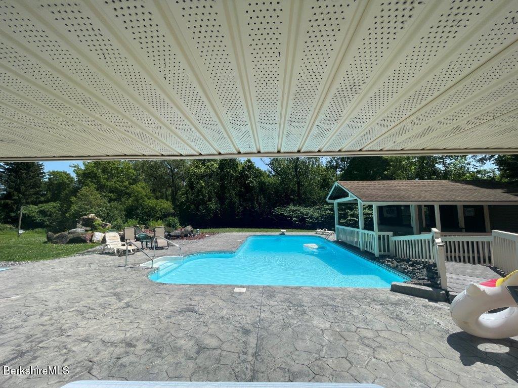 40 Willow Cove Rd Photo 43