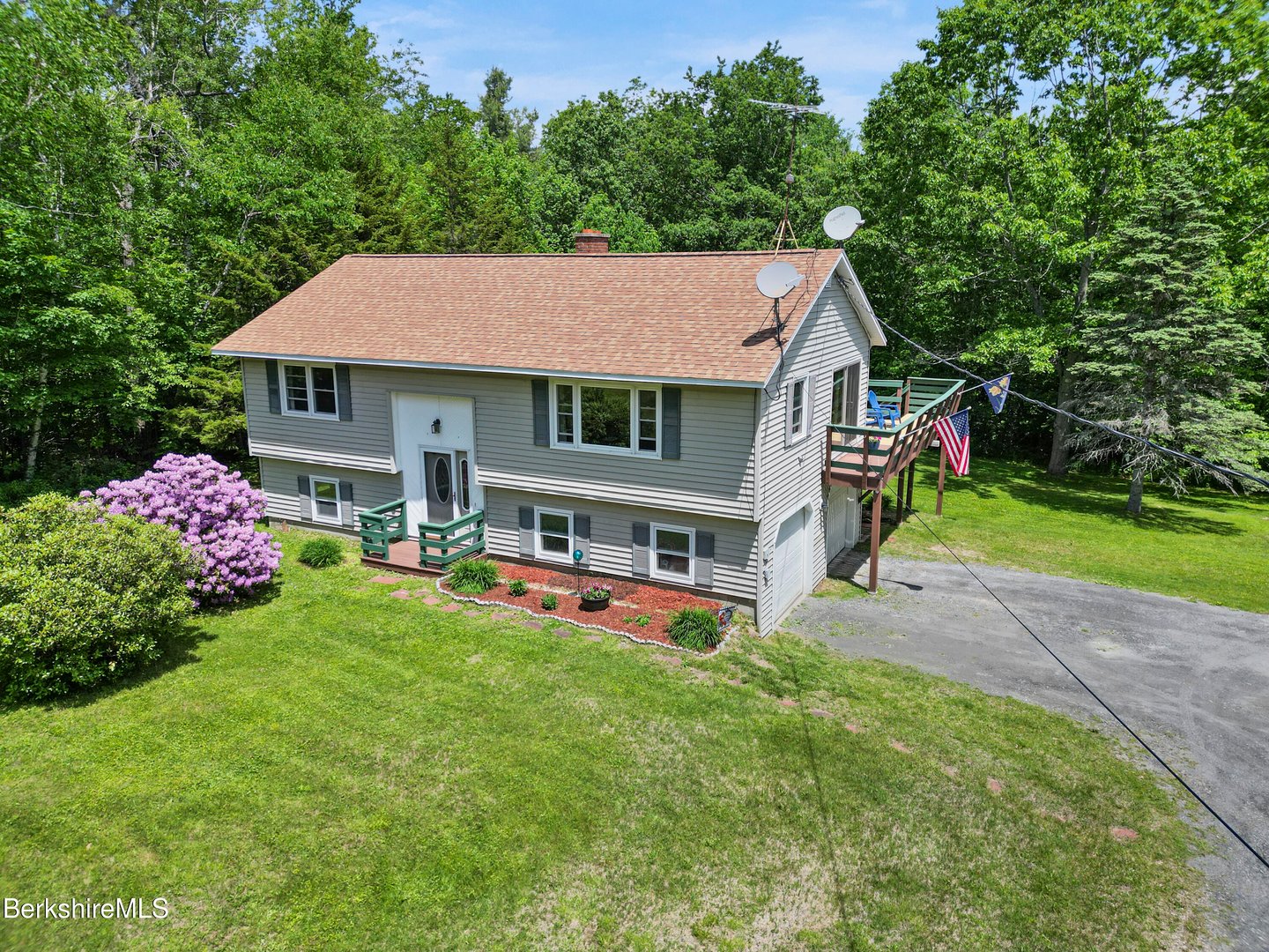 1340 North St Photo 2