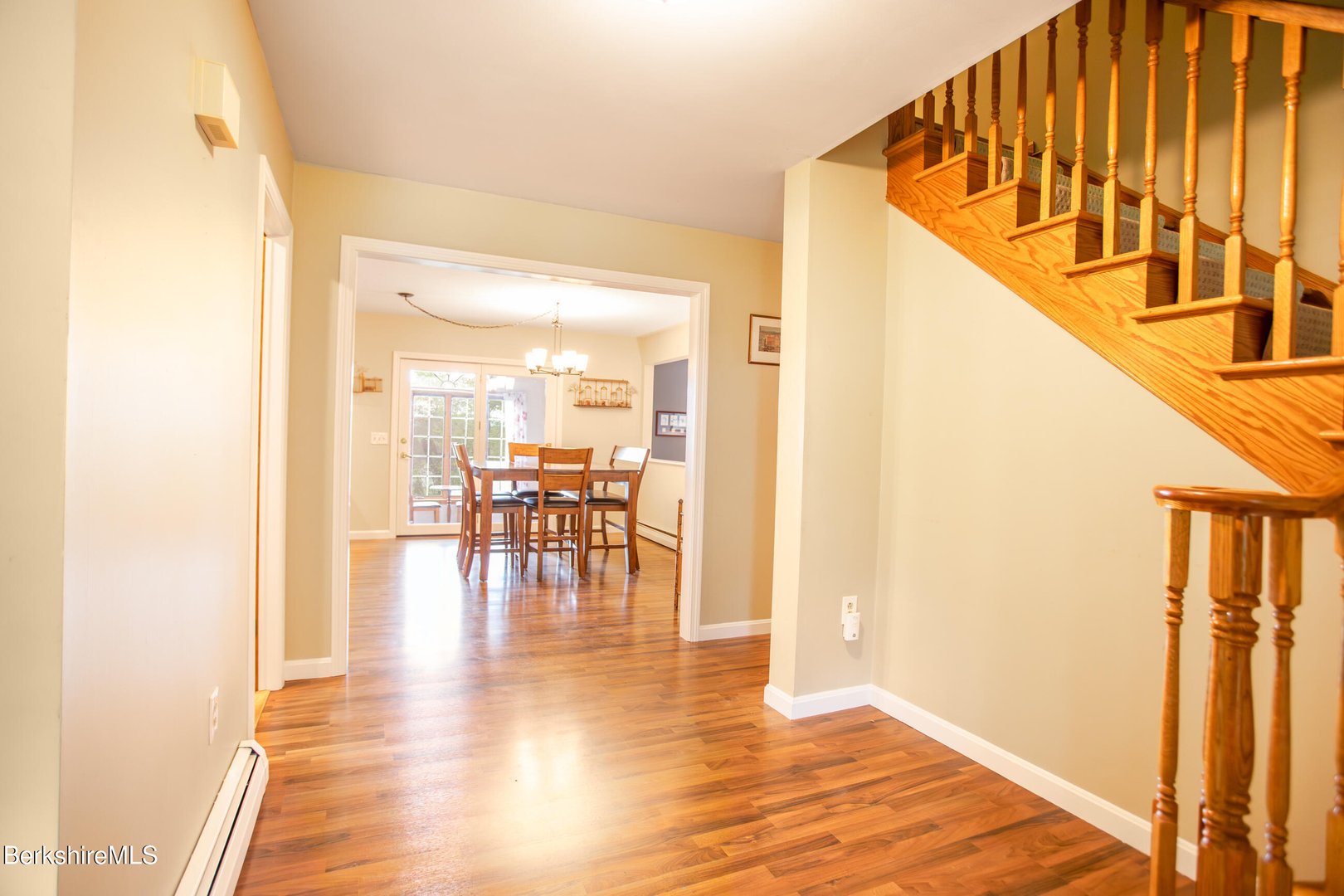 48 Lindsay Dr Photo 22