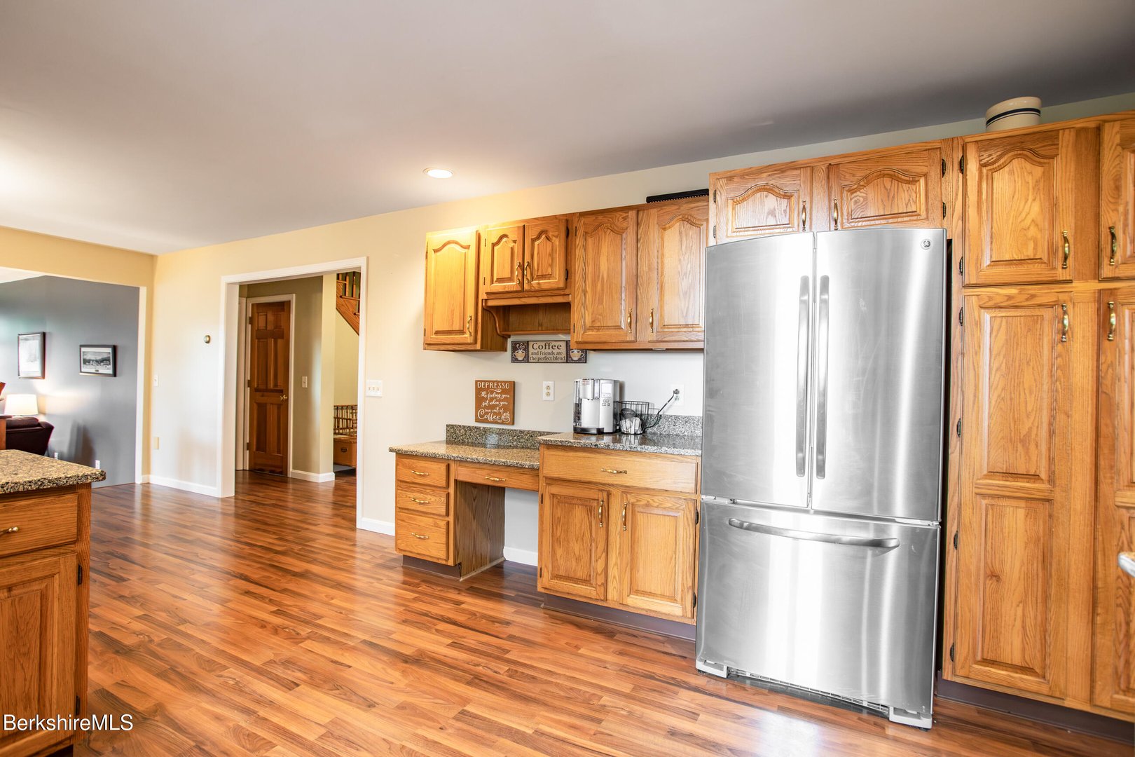 48 Lindsay Dr Photo 15