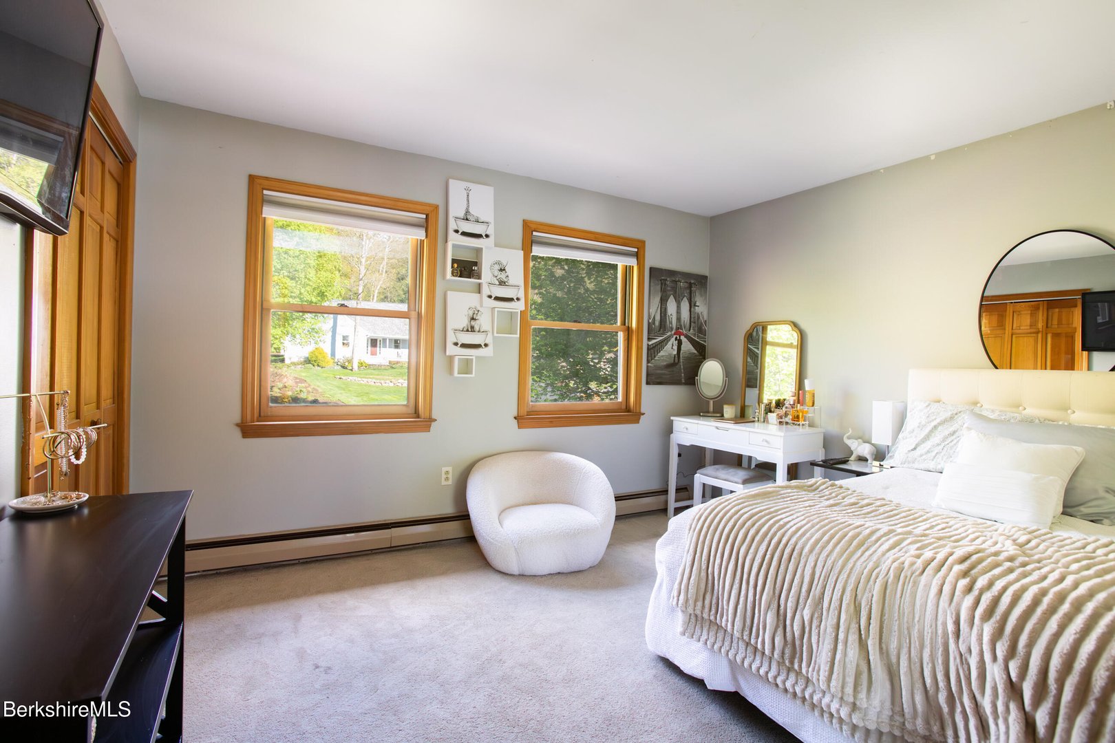 48 Lindsay Dr Photo 33