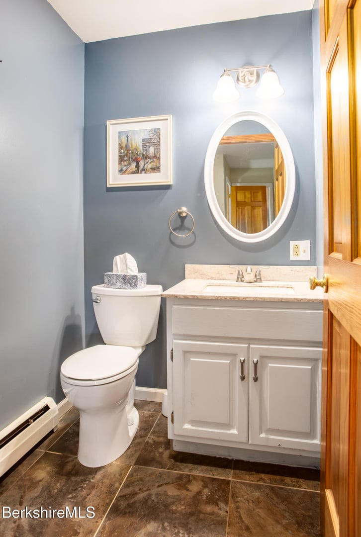 48 Lindsay Dr Photo 25