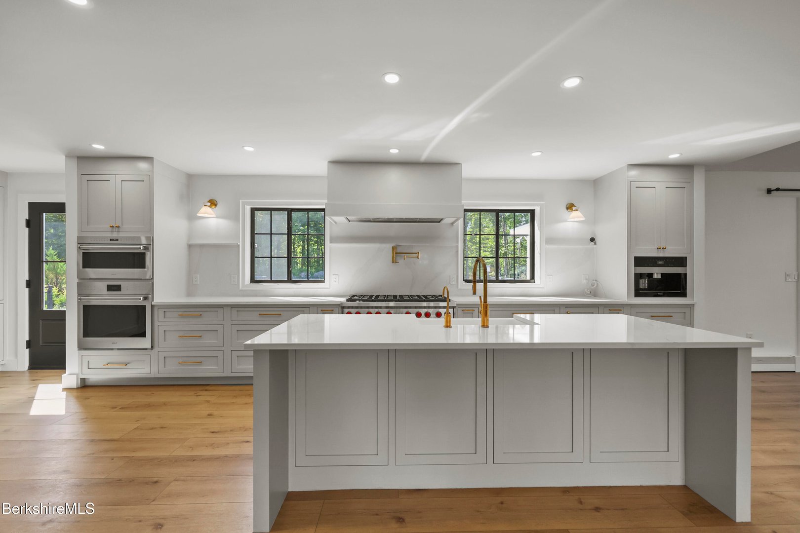 65 Johnson Rd Photo 13