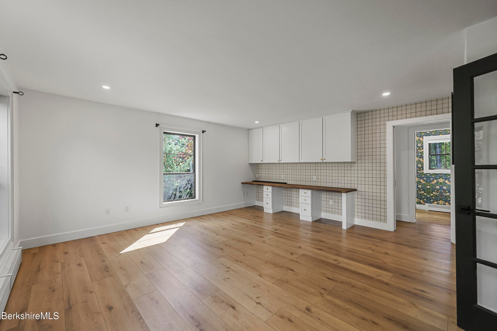 65 Johnson Rd Photo 4