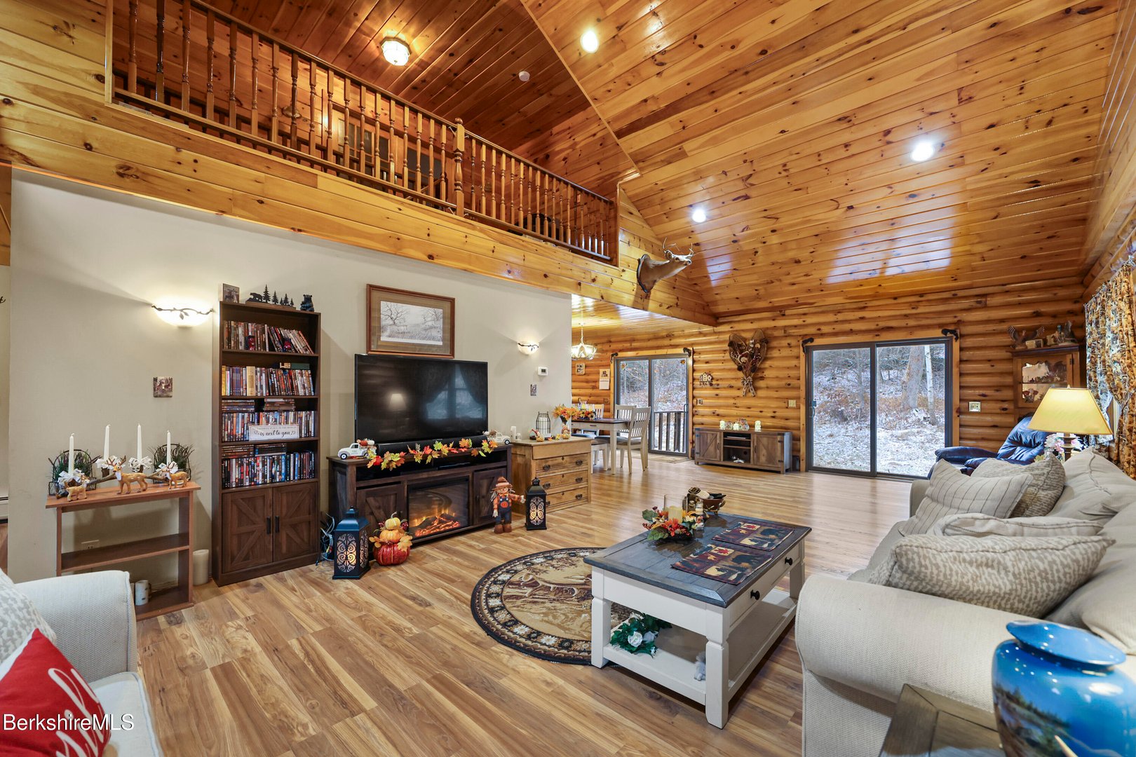 567 George Schnopp Rd Photo 4