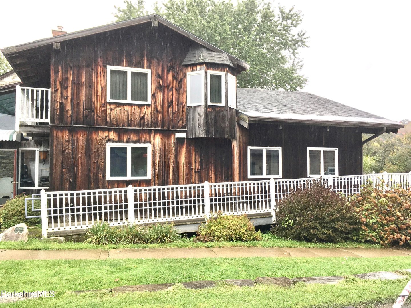 775 Williamstown Rd Photo 5