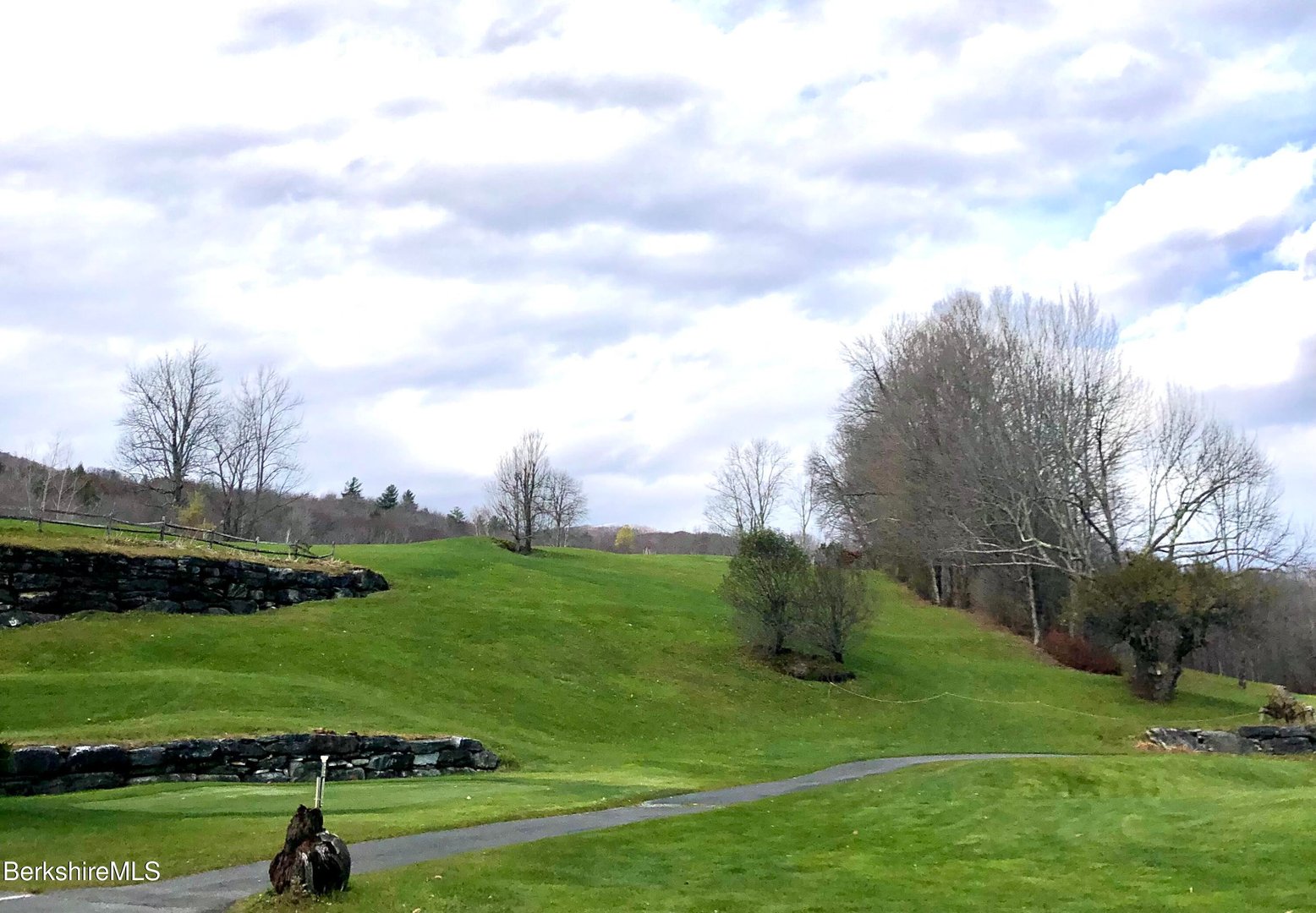 775 Williamstown Rd Photo 9