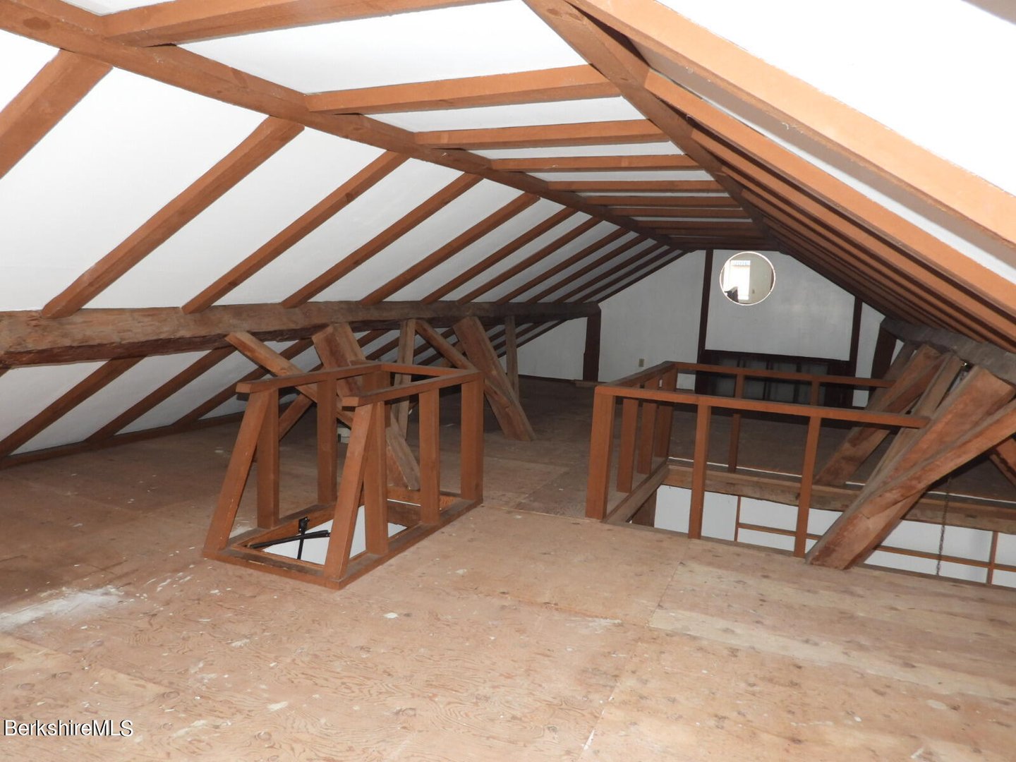 775 Williamstown Rd Photo 30