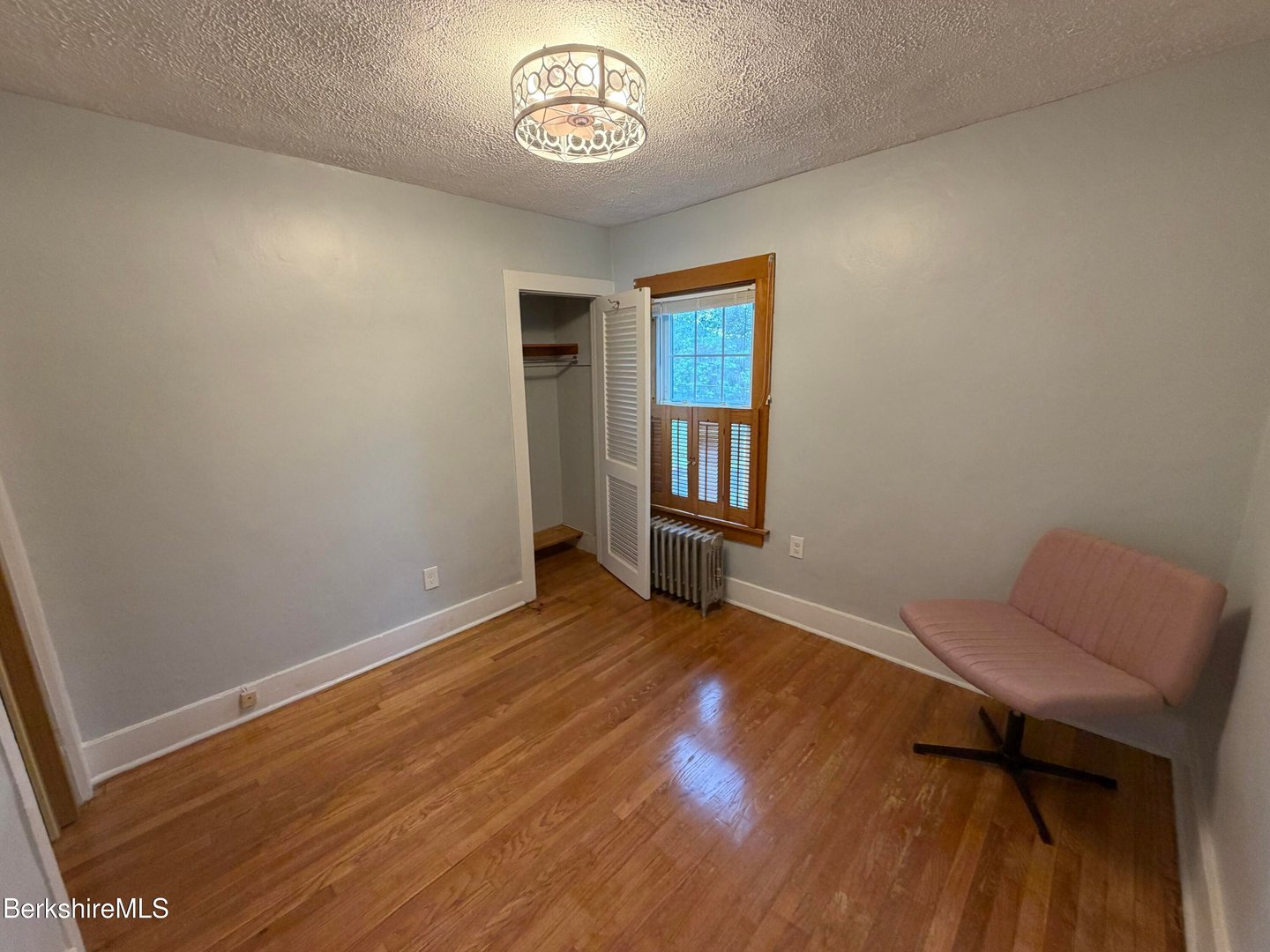31 Millard Ave Photo 23