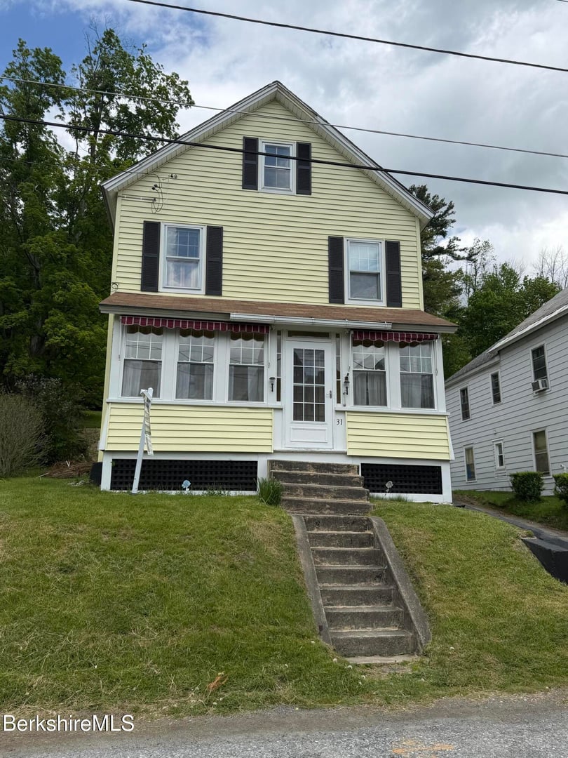 31 Millard Ave Photo 2