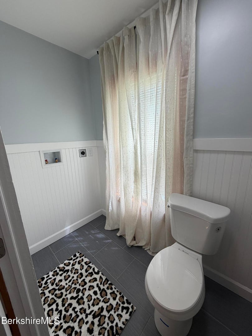 31 Millard Ave Photo 14