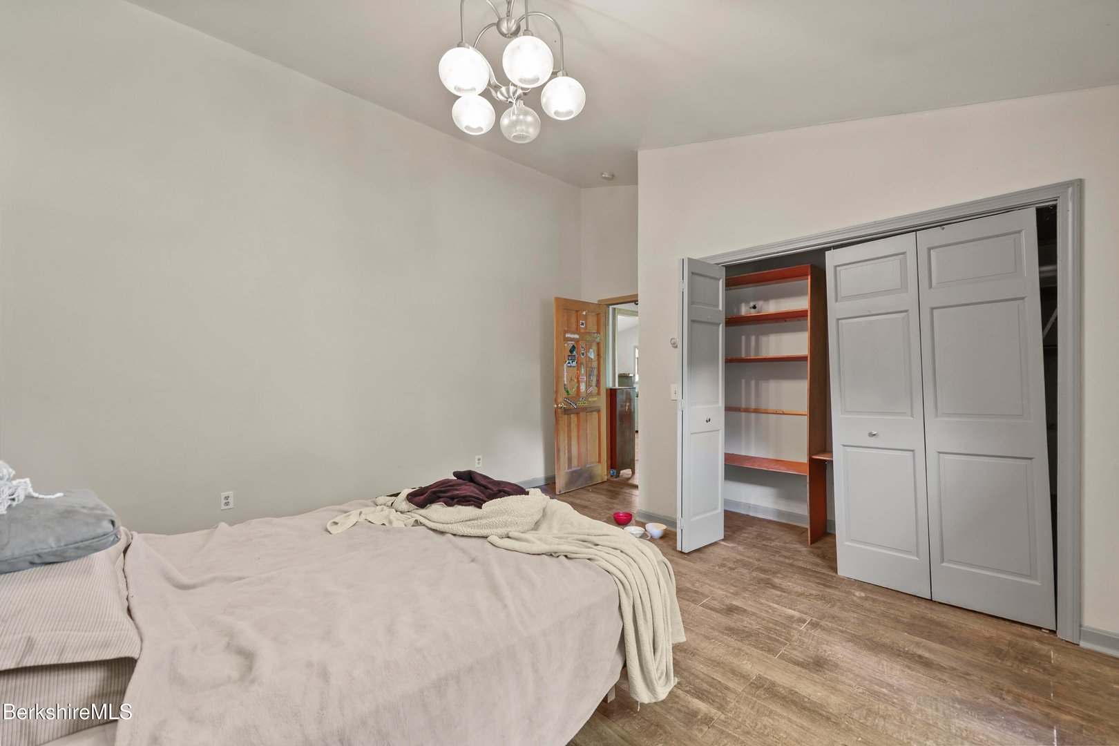 451 Williamstown Rd Photo 24