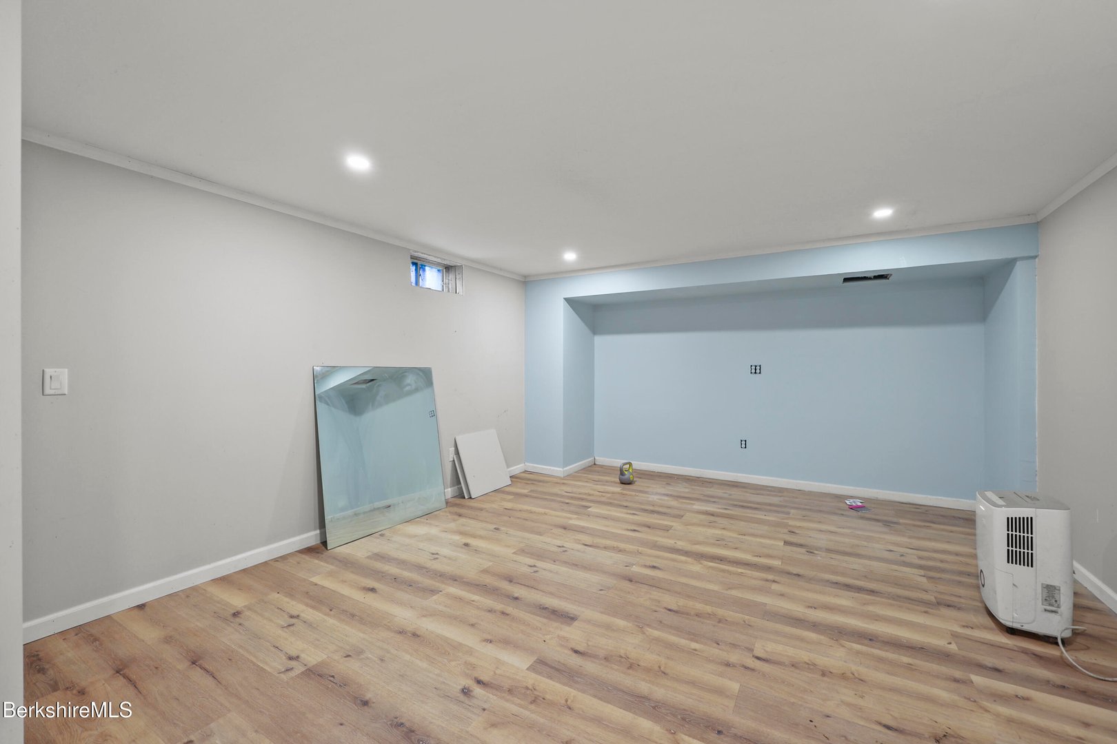 451 Williamstown Rd Photo 34