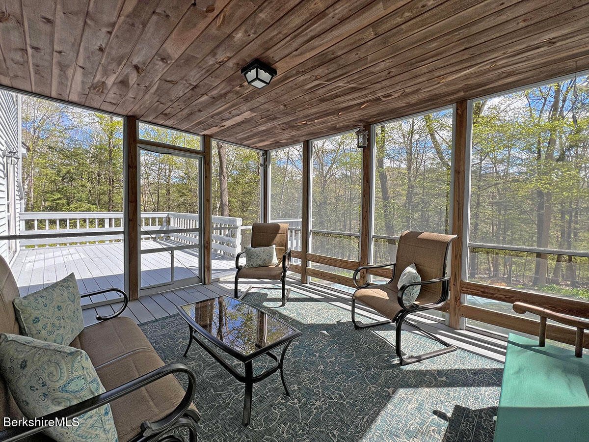 7 Stonebridge Way Photo 41