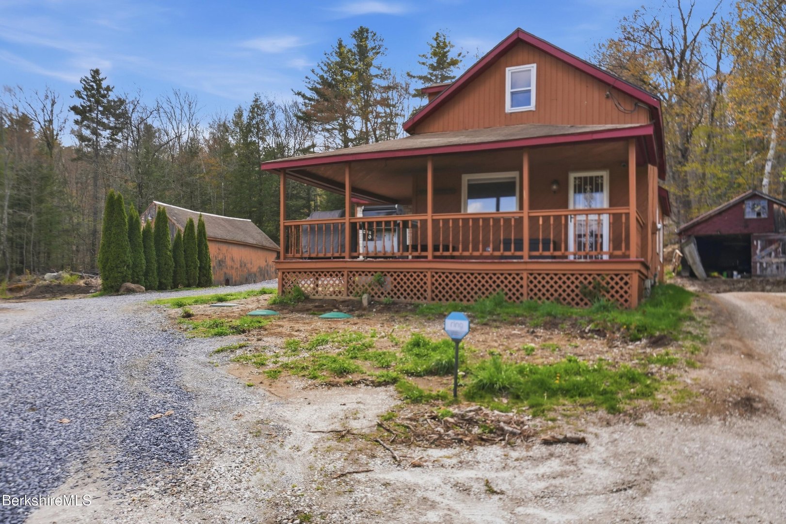475 West Rd Photo 2