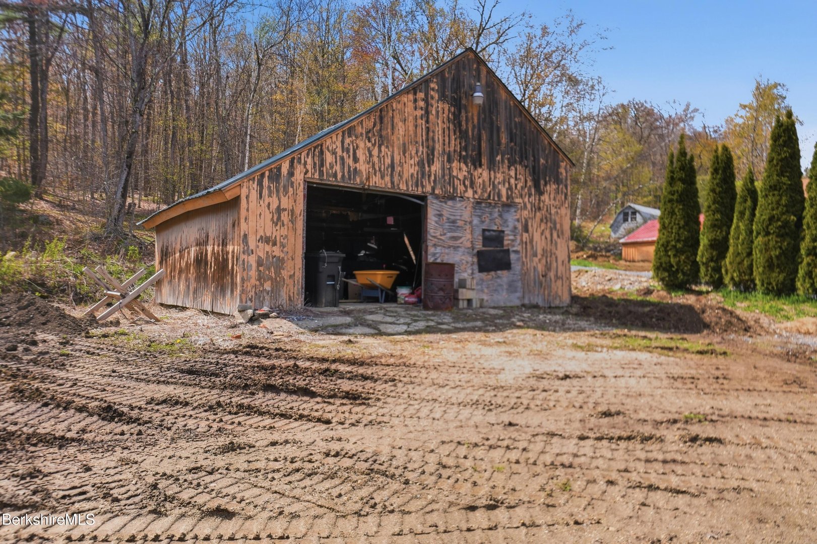 475 West Rd Photo 47
