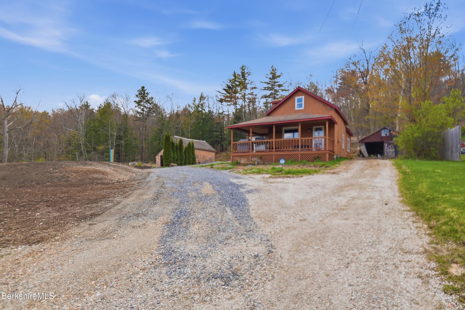 475 West Rd Photo 5