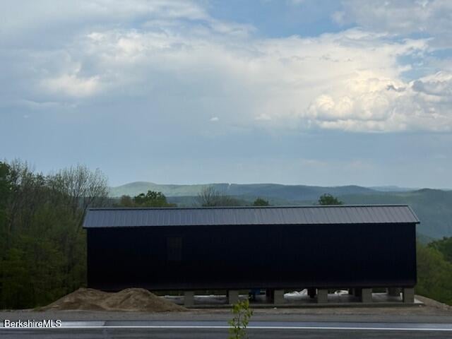 335 Mohawk Trail Photo 6