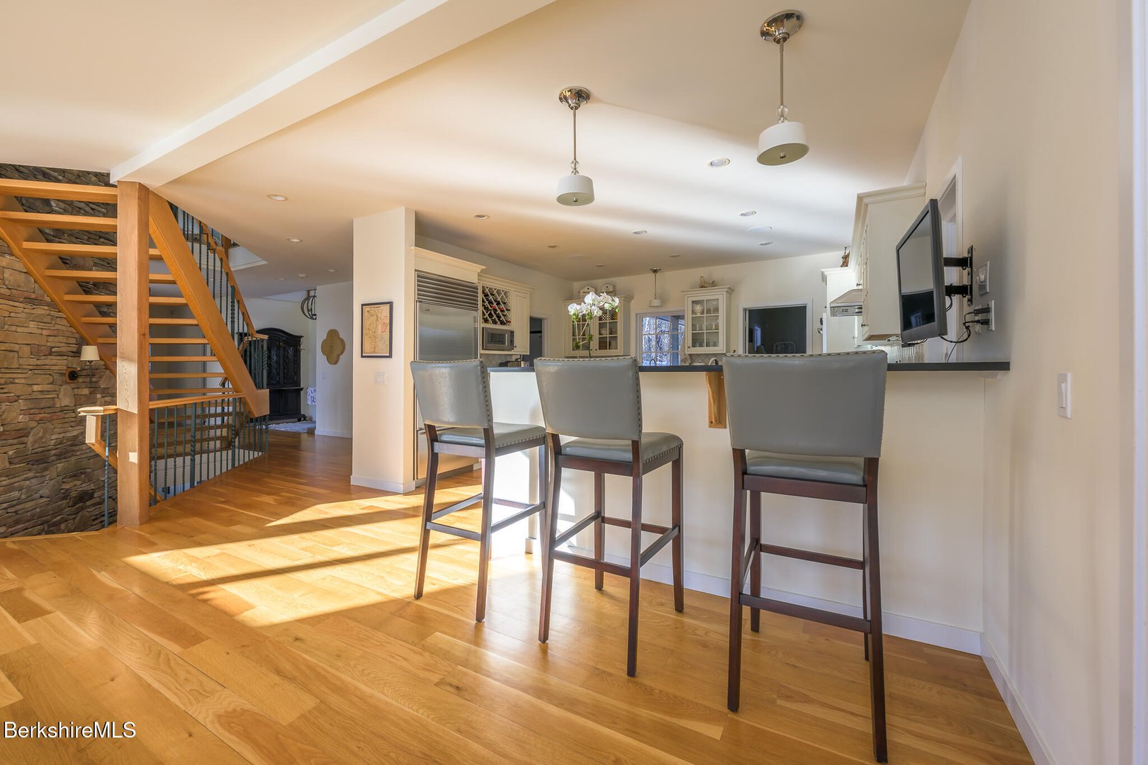 83 Maple Hill Rd Photo 22