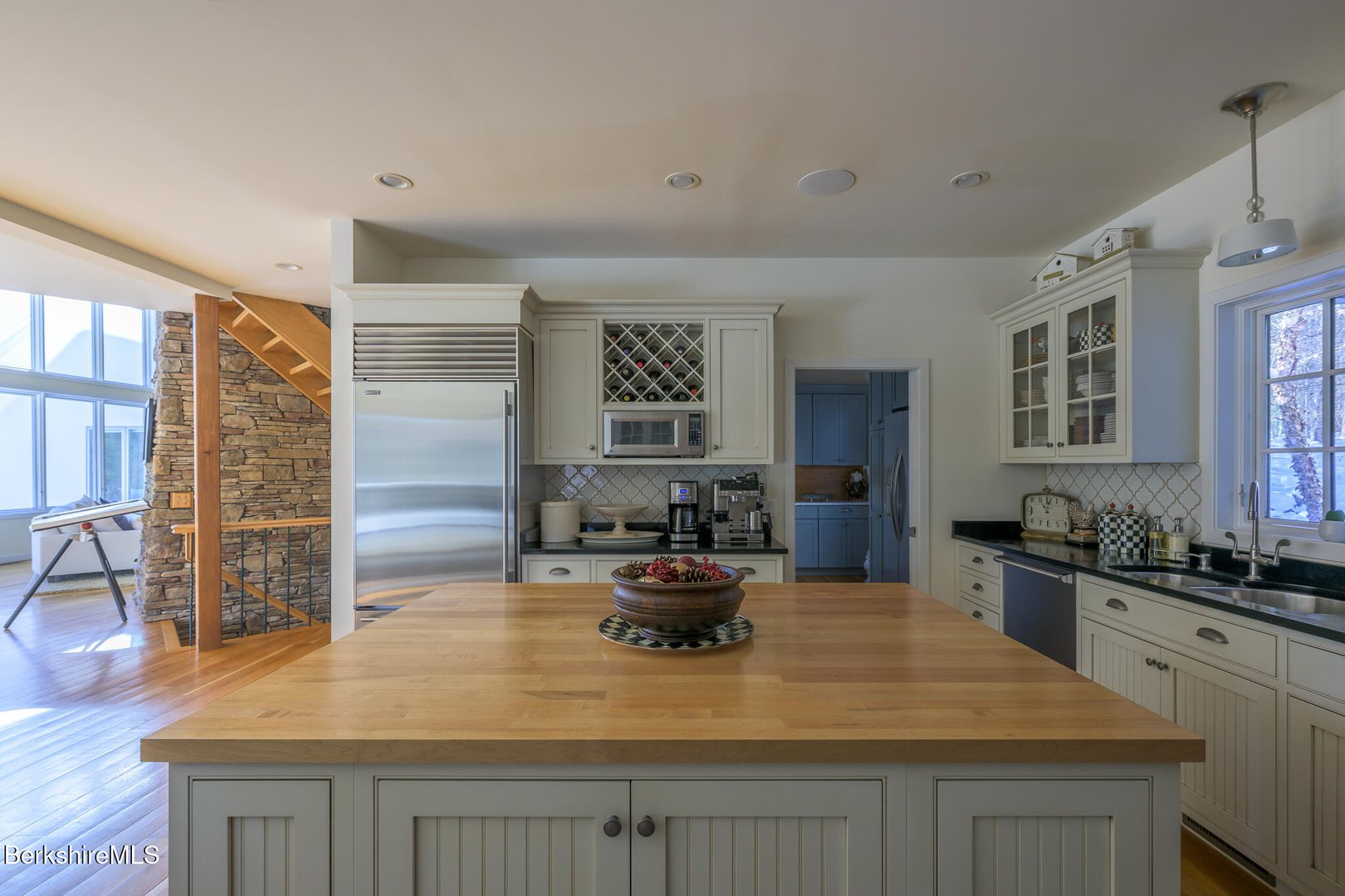 83 Maple Hill Rd Photo 26