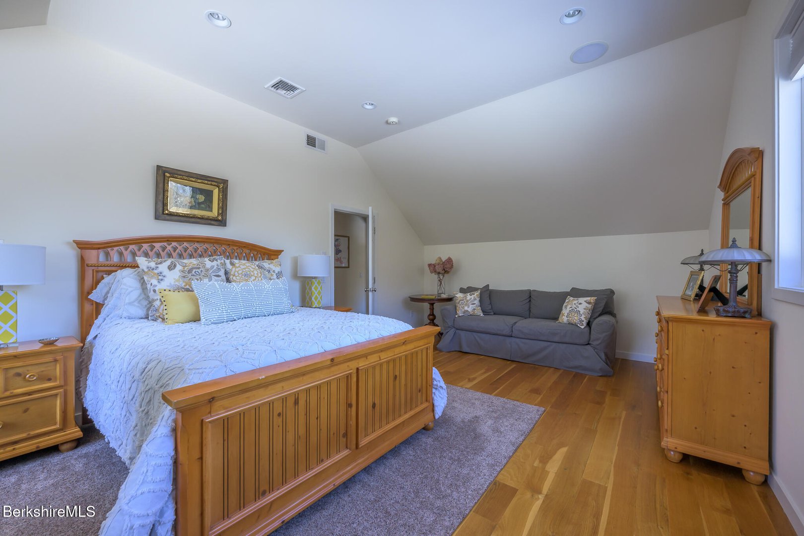 83 Maple Hill Rd Photo 45