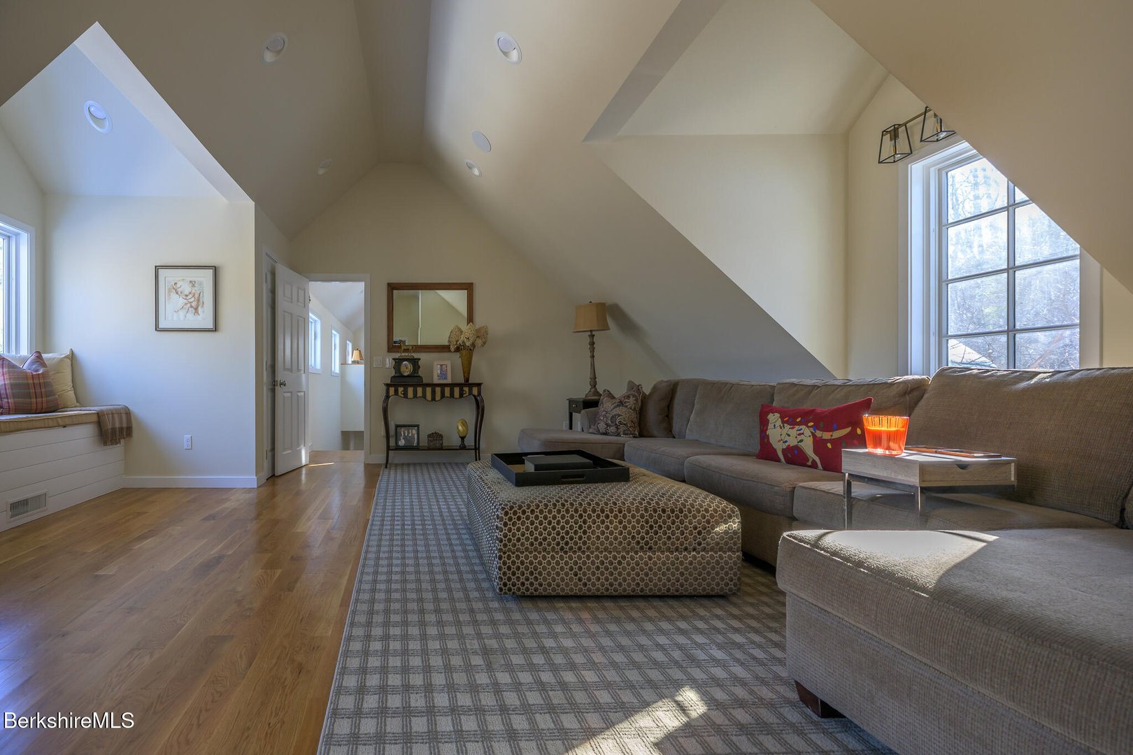 83 Maple Hill Rd Photo 52