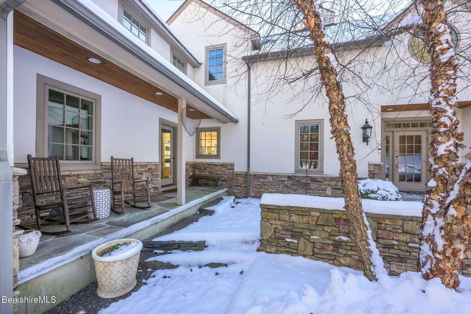 83 Maple Hill Rd Photo 9