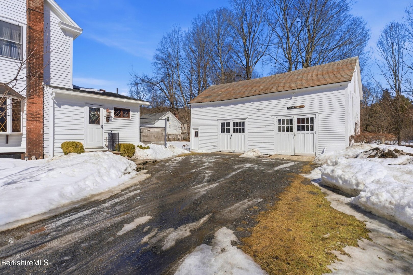 Cheshire Single Family Photo 25