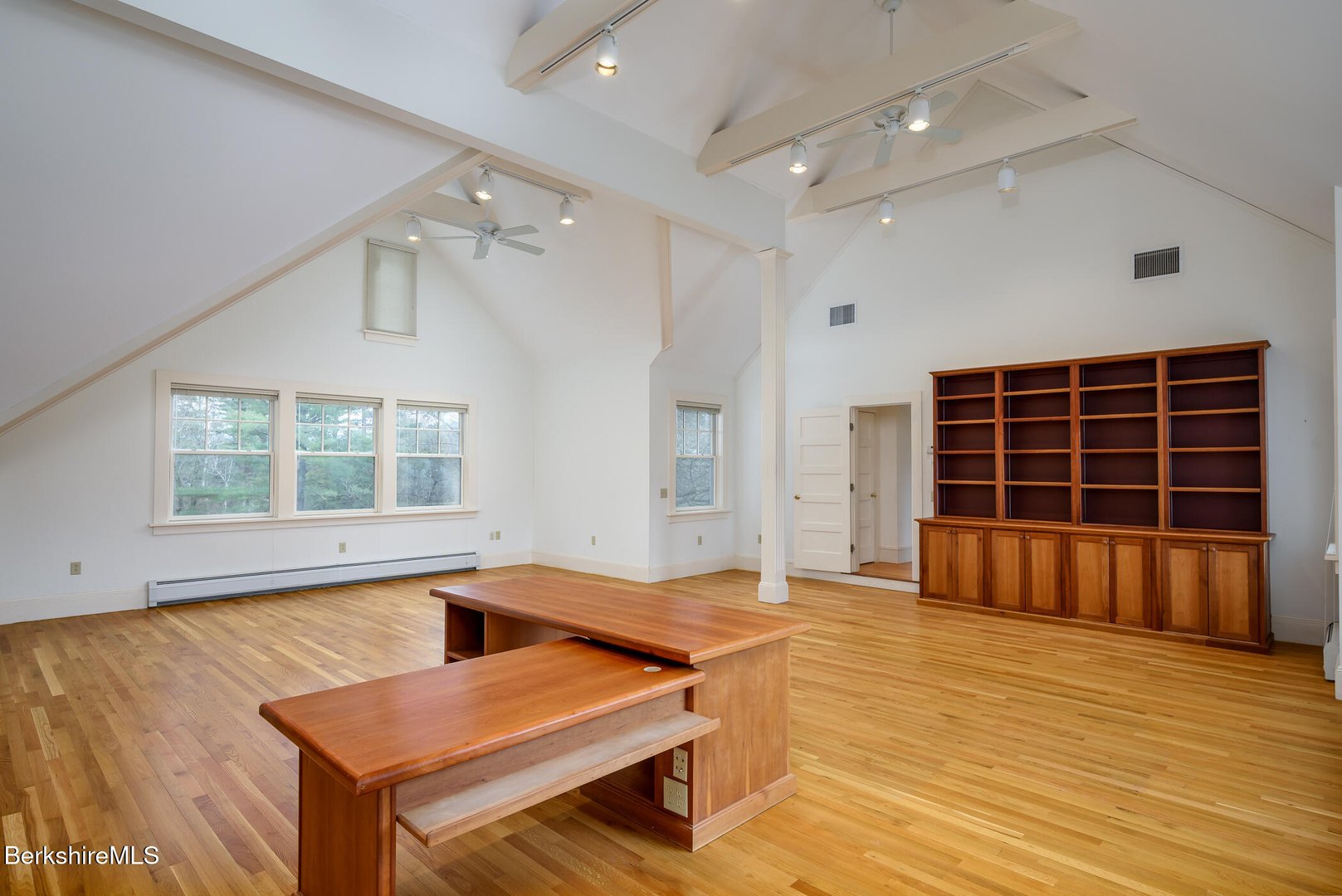 111 Park St Photo 43