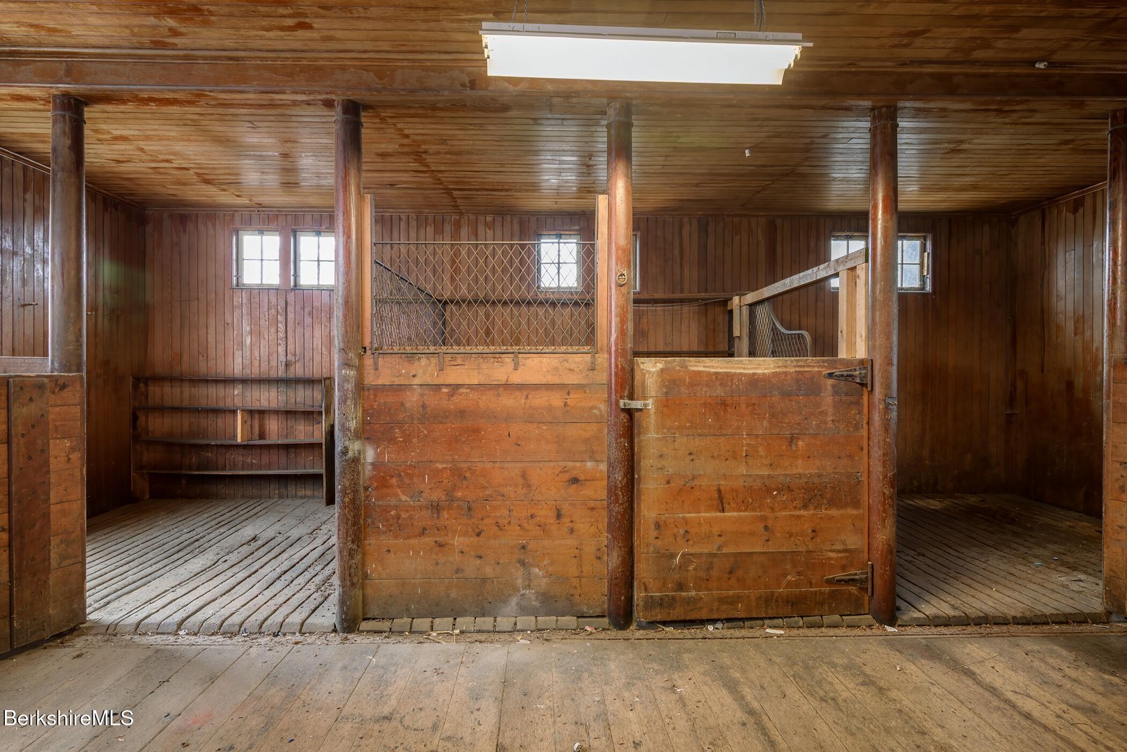 111 Park St Photo 53