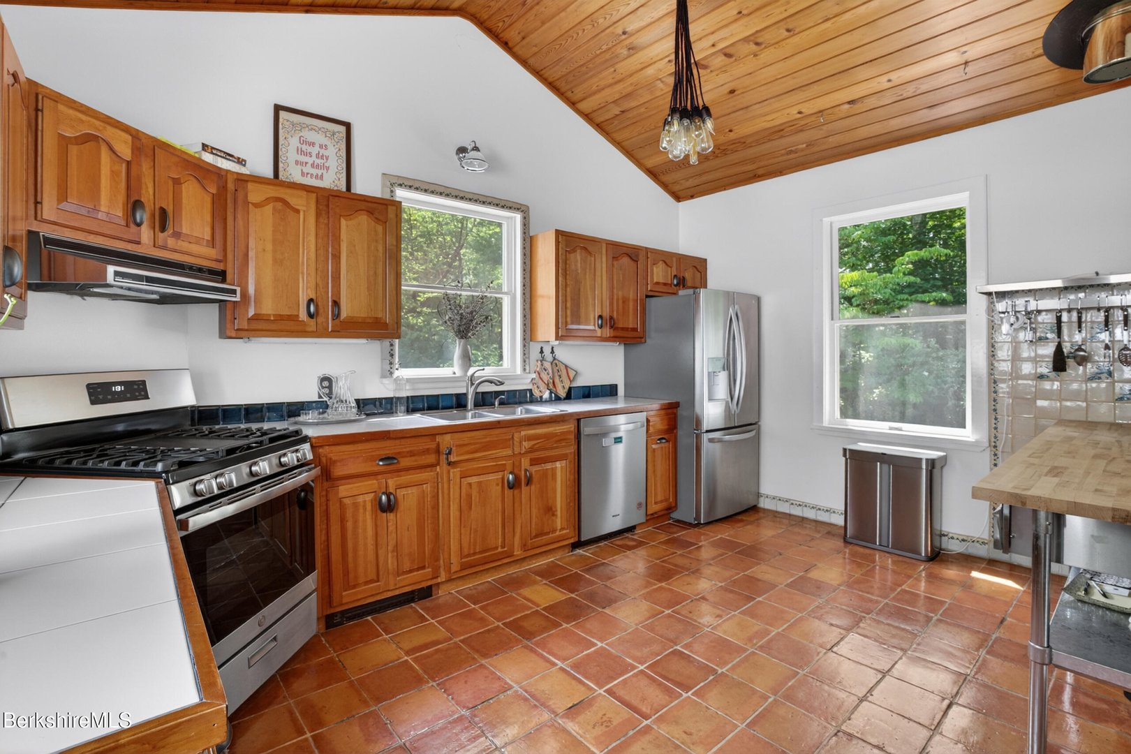224 Boardman St Photo 14