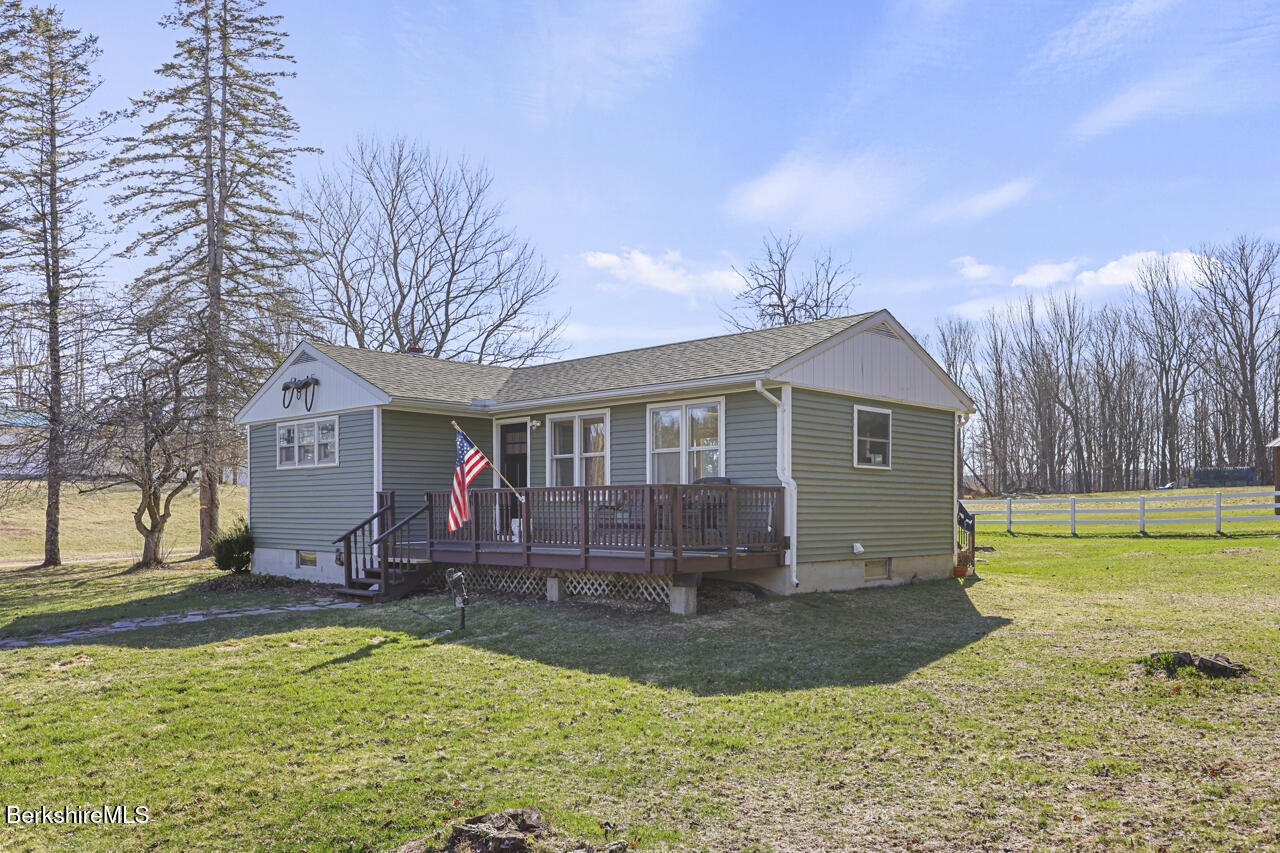 31 New Windsor Rd Photo 2