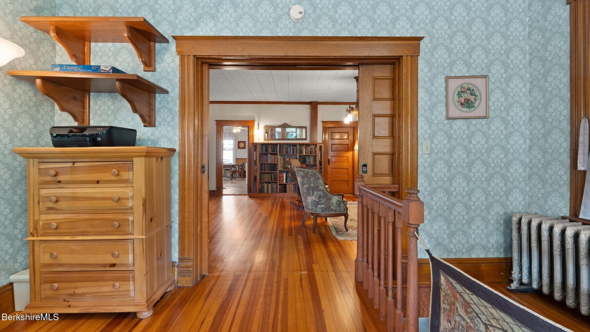 211 Cottage St Photo 31