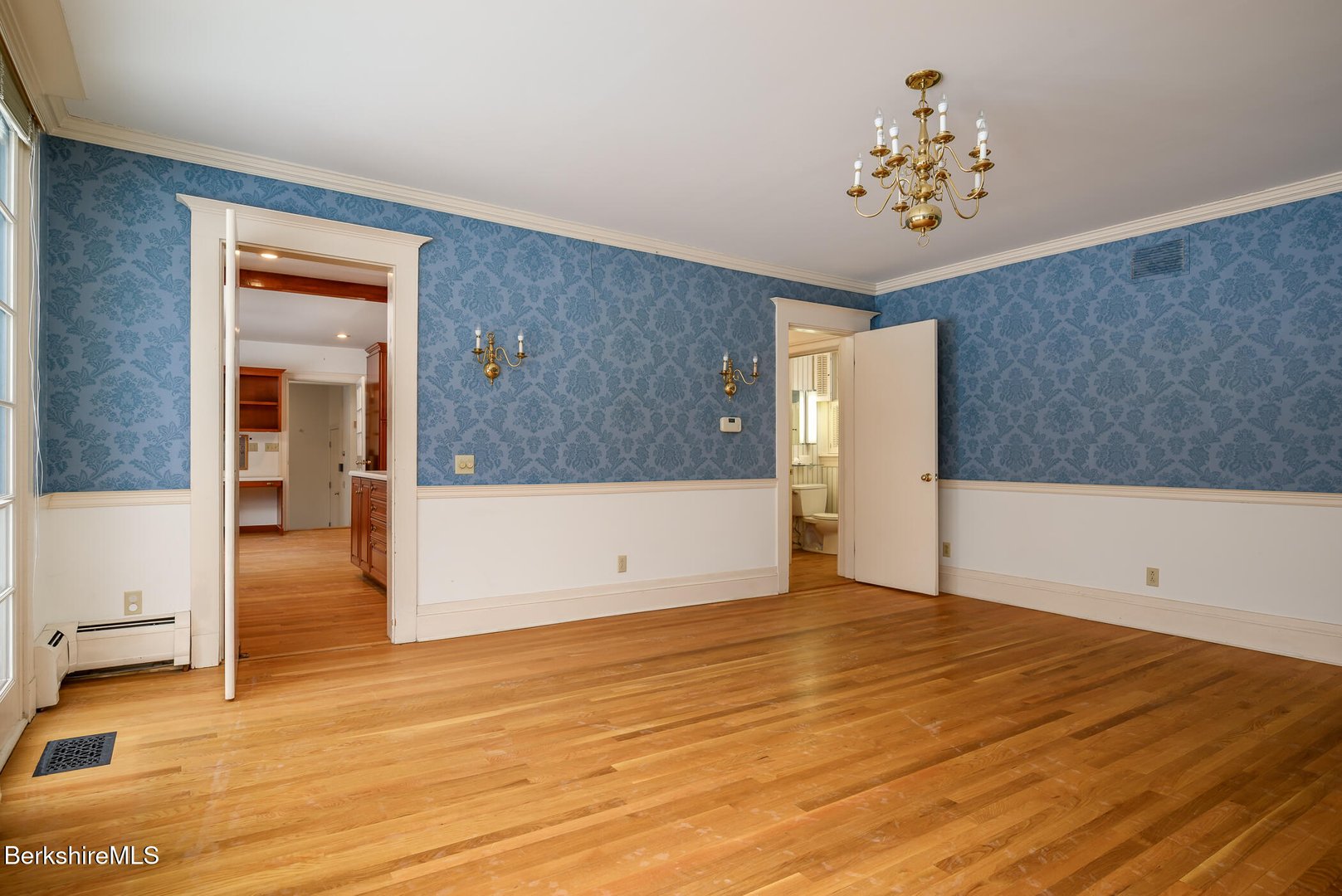 111 Park St Photo 21