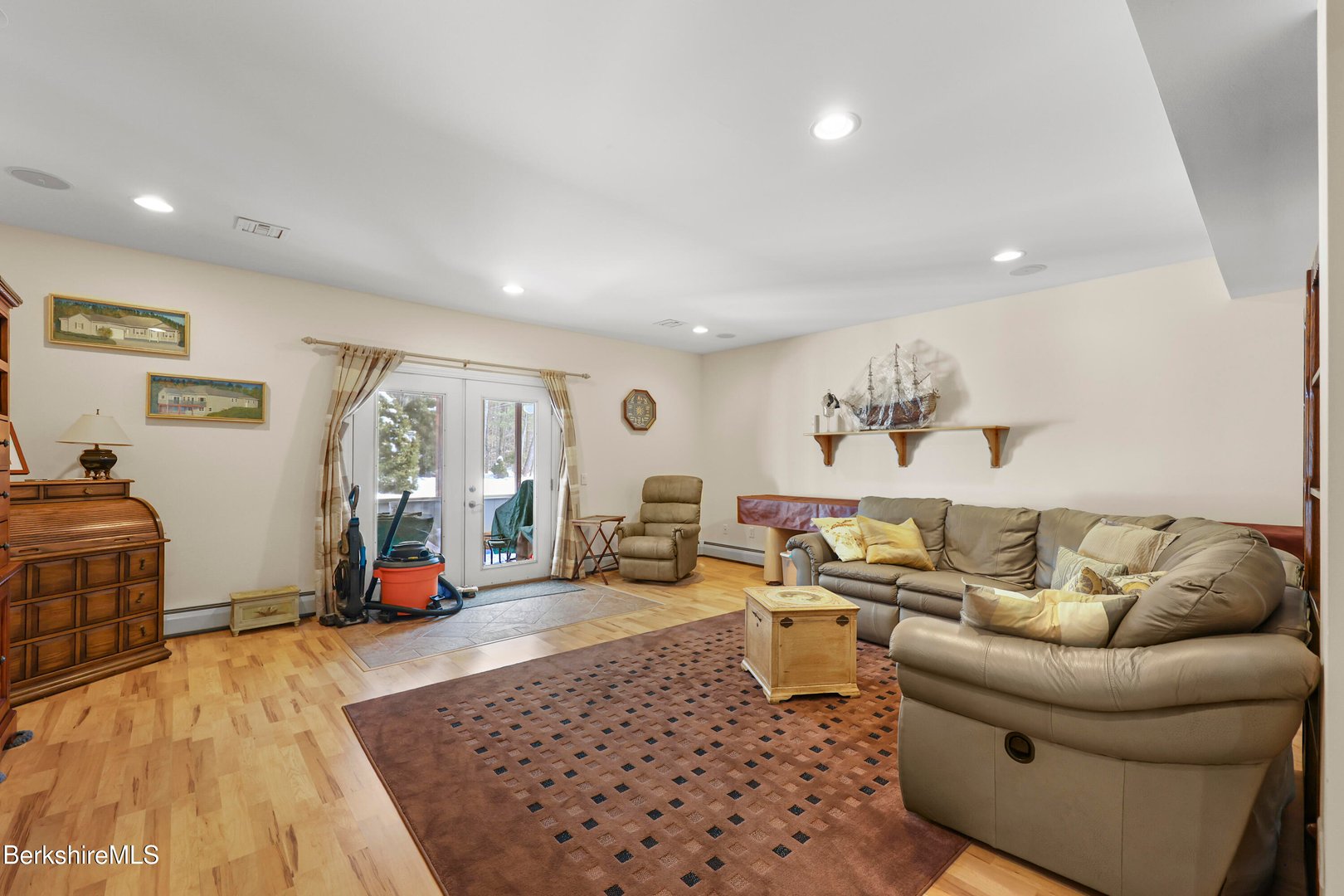 581 Red Barn Rd Photo 46