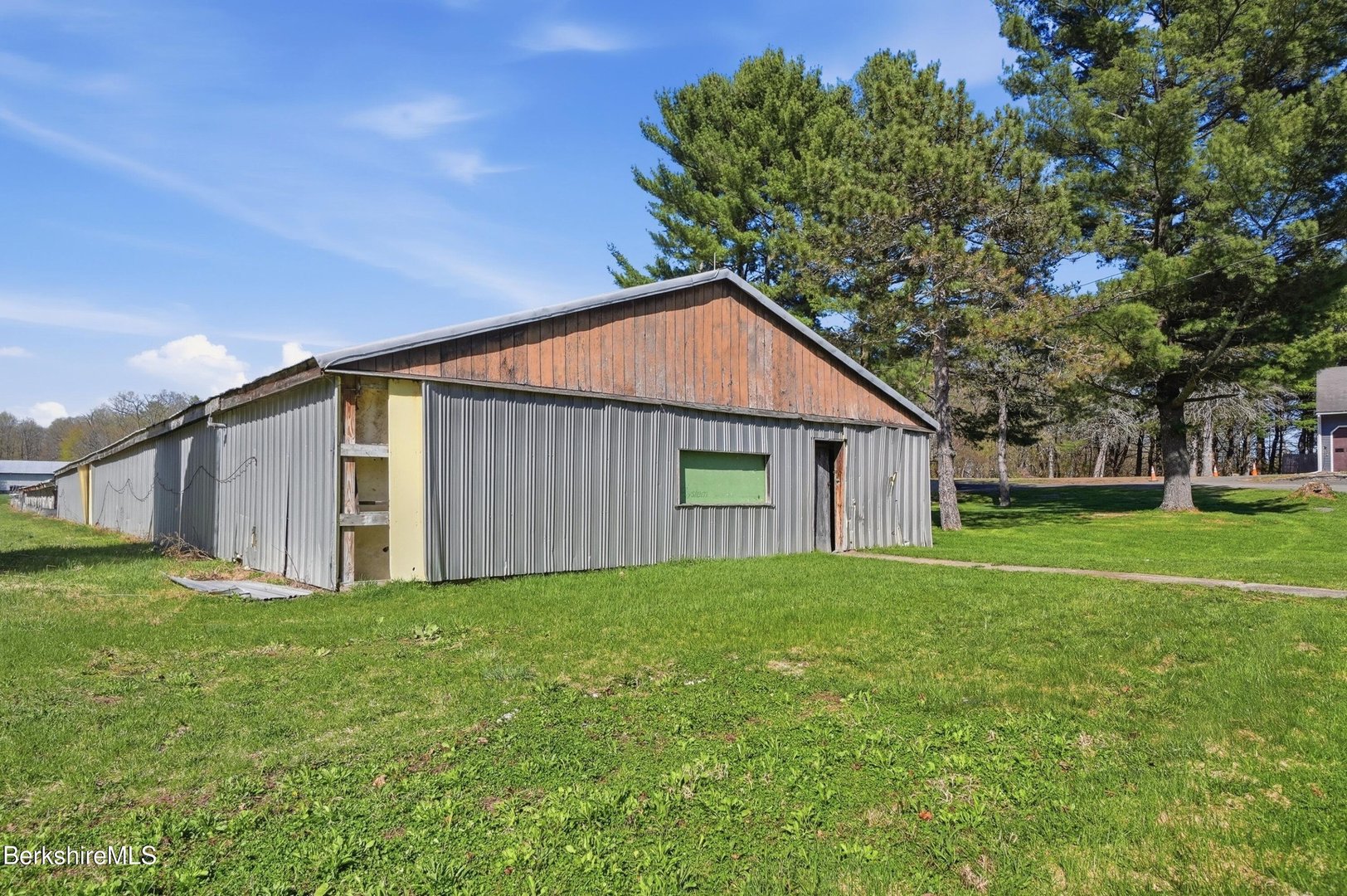 752 State Rd Photo 53