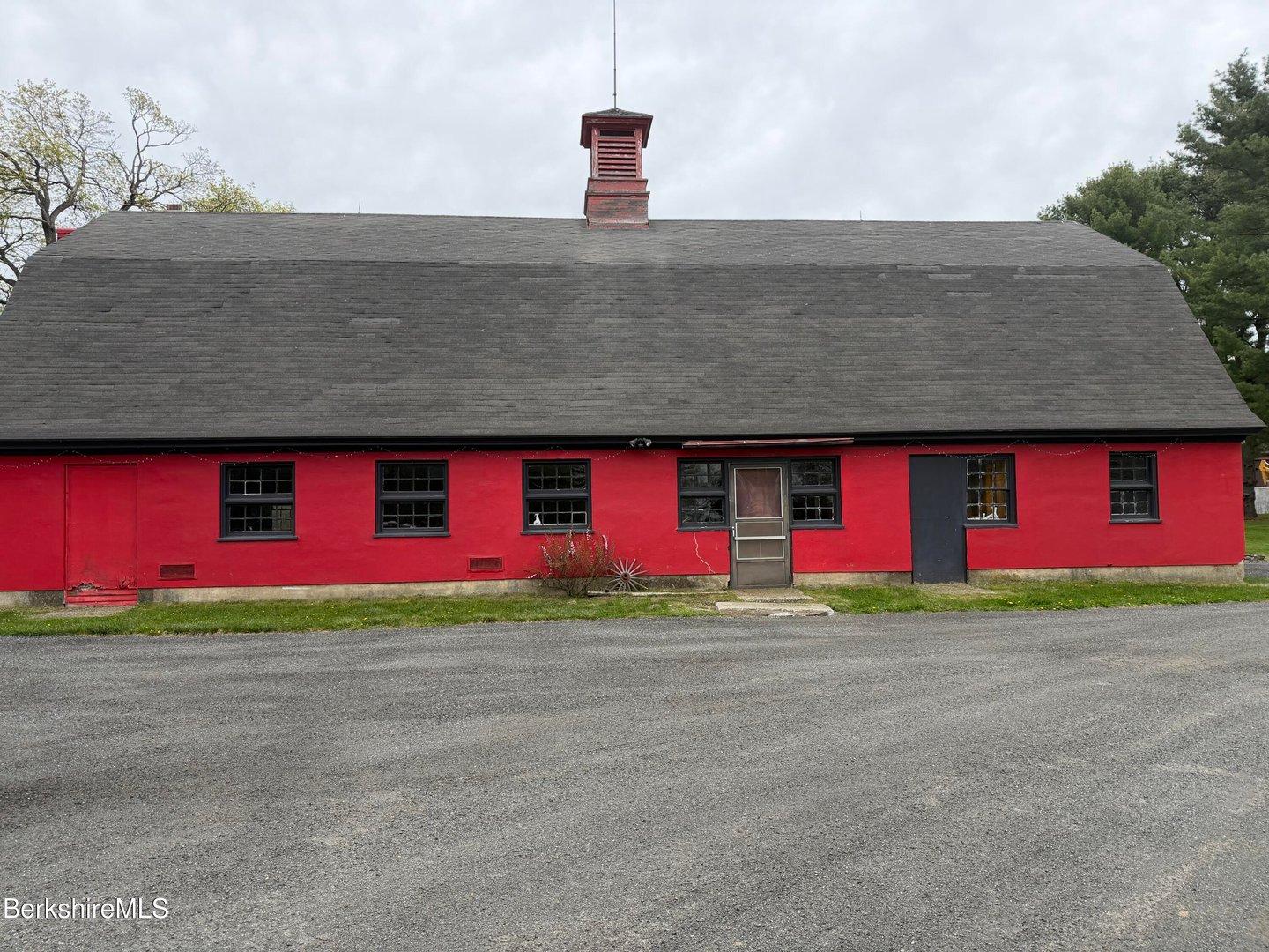 752 State Rd Photo 51