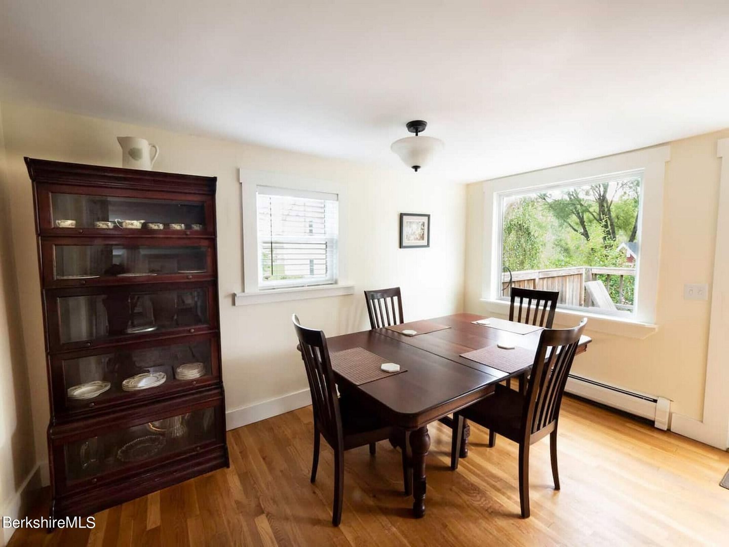 33 S Main Rd Photo 8