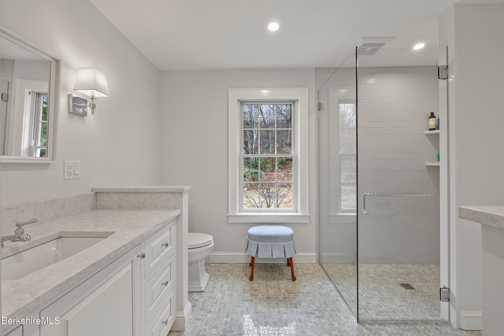 100 Walling Rd Photo 16