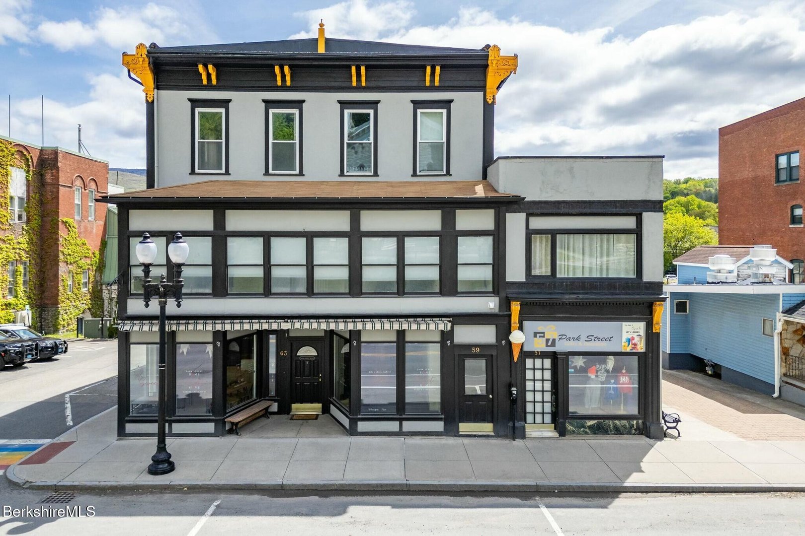 57-63 Park St Photo 1