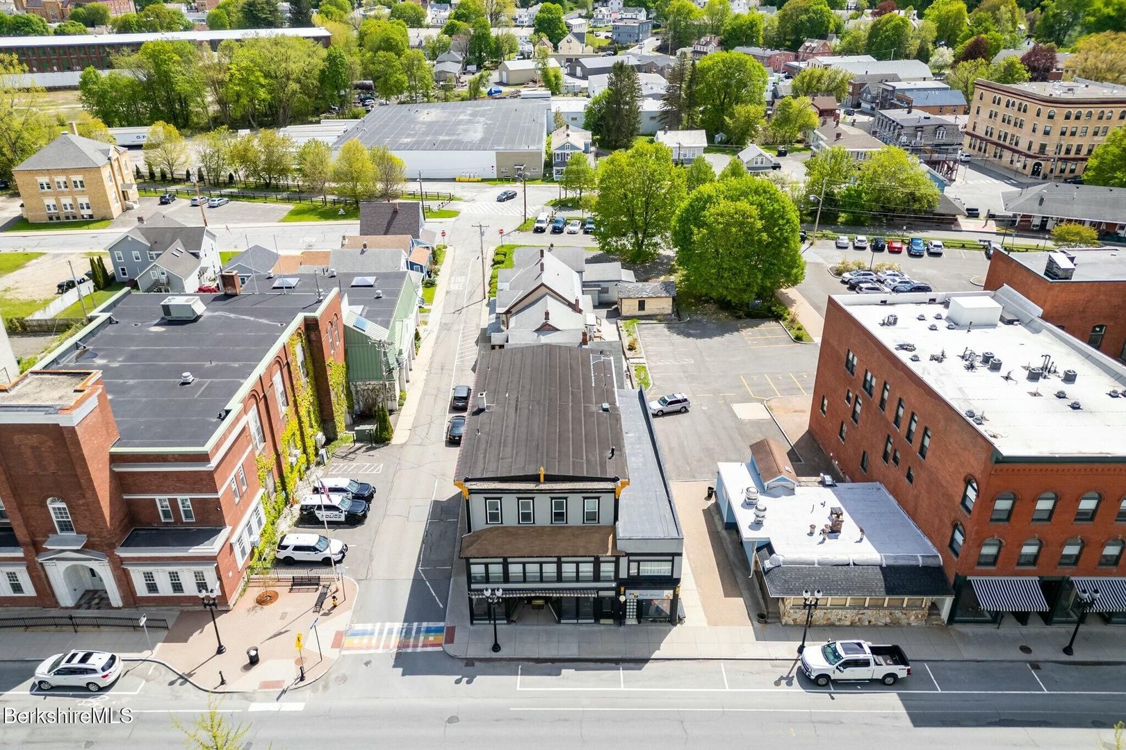 57-63 Park St Photo 18