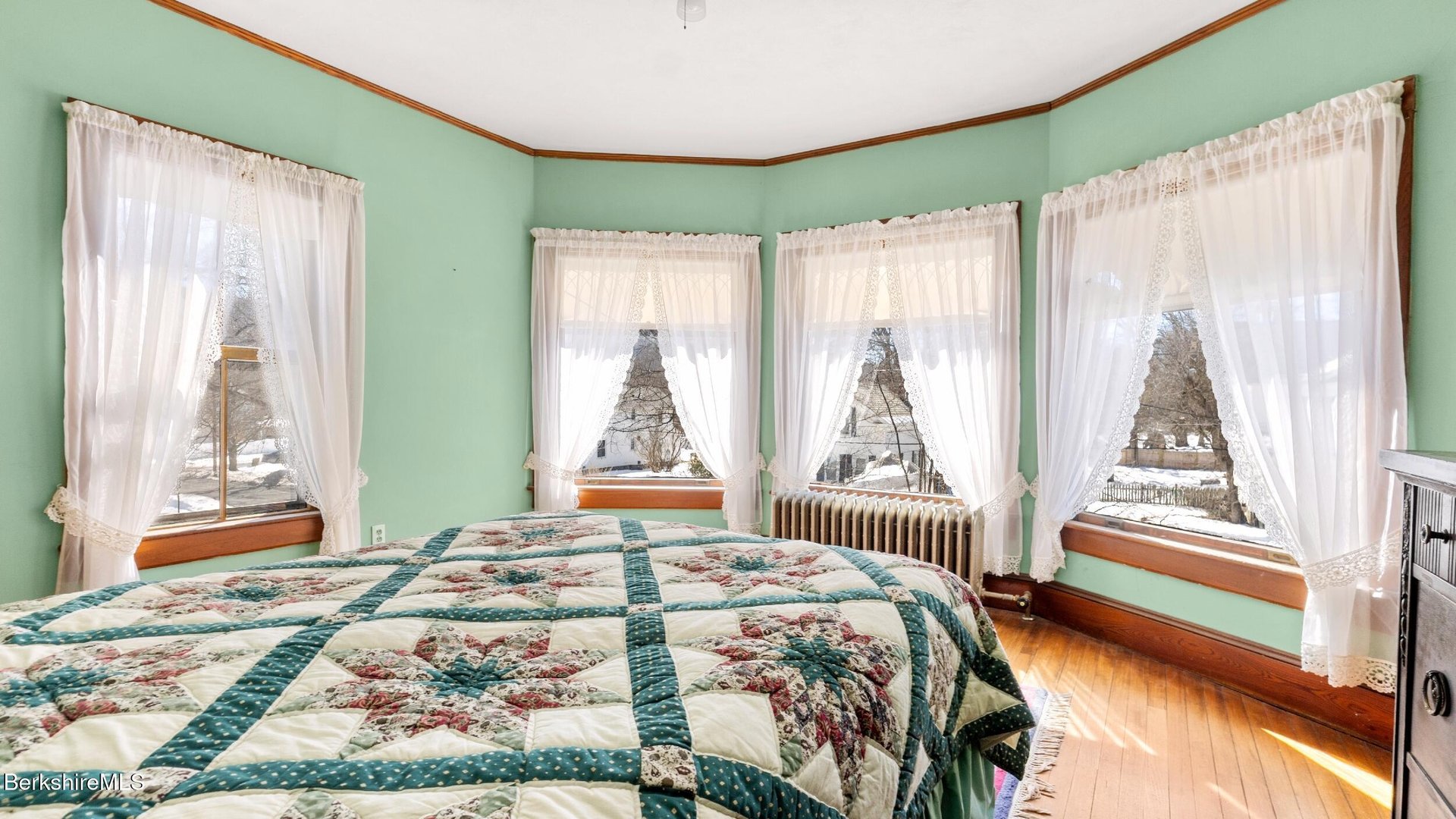 Cheshire Multi Family Photo 13