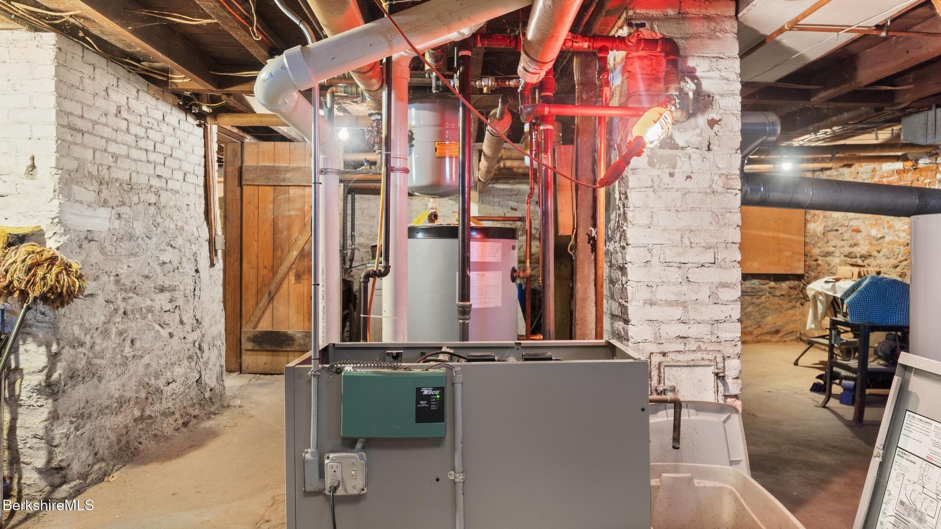 Cheshire Multi Family Photo 27