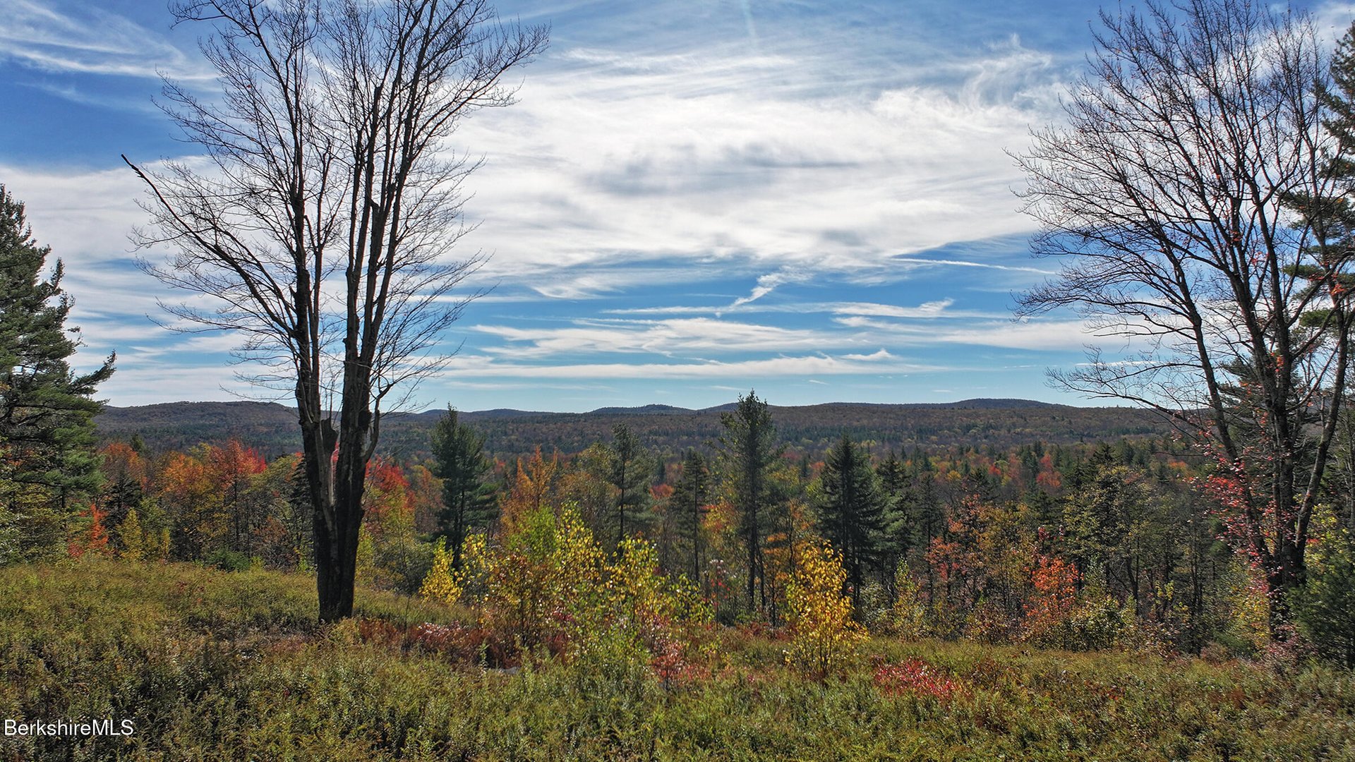 1570 B Washington Mountain Road Photo 3